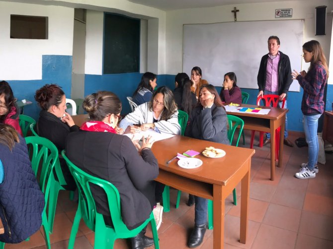 Tools for reconciliation and understanding Daniela Maria Yepes